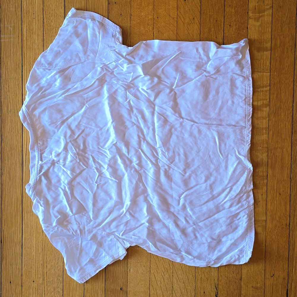 Nation LTD, White Short Sleeve Satiny T-Shirt, EUC, Women's M - Picture 2 of 13